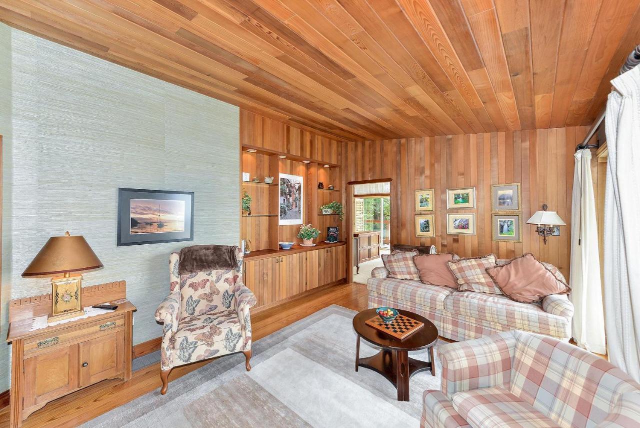 Oceanside Lodge Saanich Inlet North Saanich Exterior foto